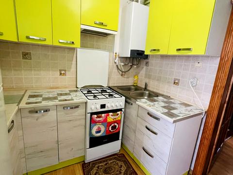 квартира за адресою Миколи Зерова вул., 11