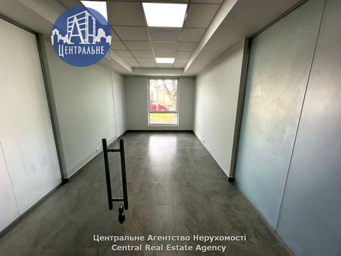 комерційна за адресою Ярослава Мудрого вул. (Моріса Тореза), 64