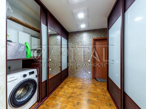 будинок за адресою Курортна вул., 9