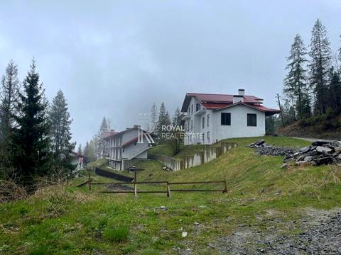 коммерческая по адресу Київська, 1