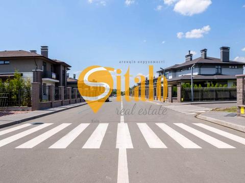 будинок за адресою Набережна