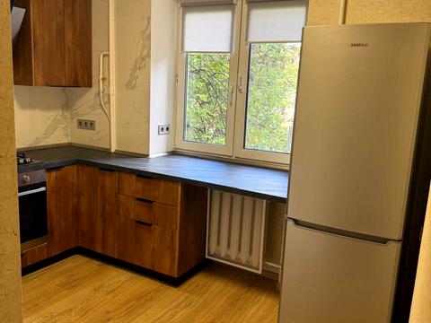 квартира за адресою Русанівська набережна вул., 8