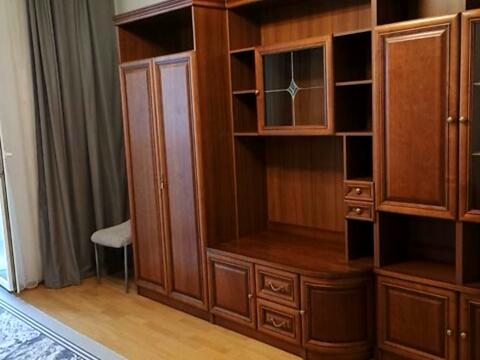 квартира по адресу Строителей ул., 30