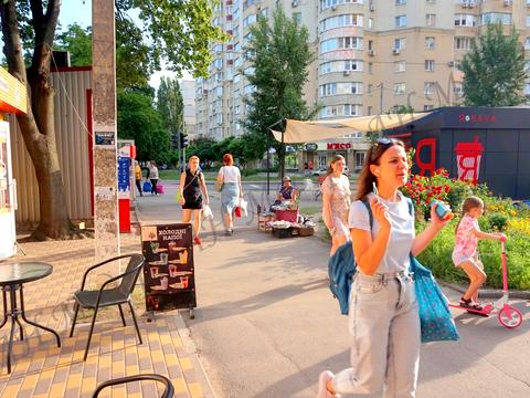 комерційна за адресою Гвардійців-Широнінців вул., 33