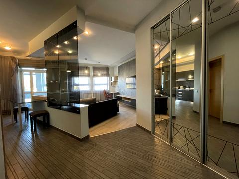 квартира за адресою Шота Руставелі вул., 44