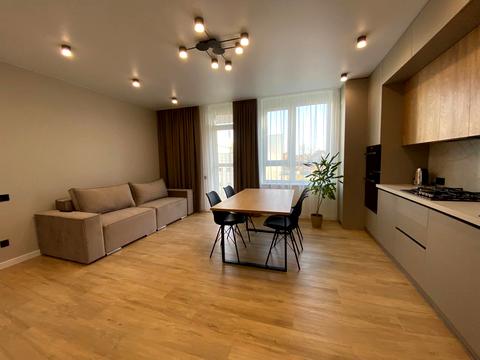 квартира за адресою Топольна вул., 4б