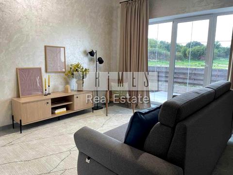 дом по адресу Апрельская ул.