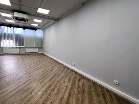 комерційна за адресою віце-адмірала жукова, 17/19