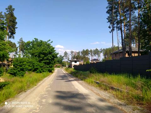 участок по адресу Лісова
