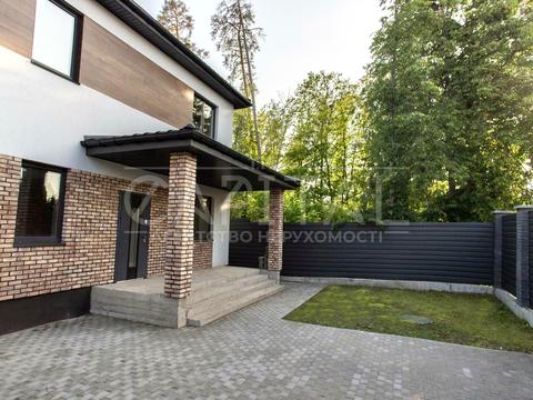 будинок за адресою Святошинський район