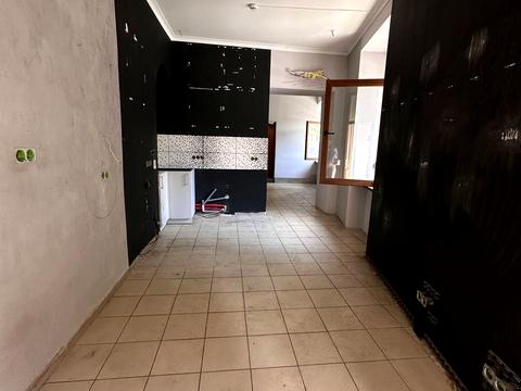 комерційна за адресою Пекарська вул., 17