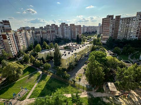 квартира за адресою Володимира Висоцького бульв., 9