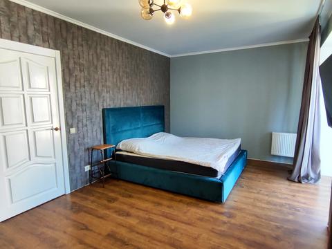 квартира по адресу Леси Украинки бульв., 8