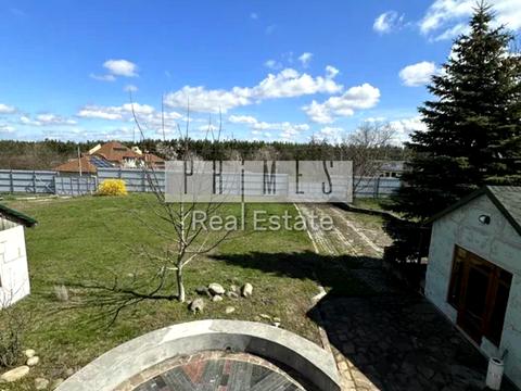 будинок за адресою Луговий пров.