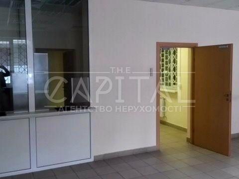 комерційна за адресою Золотоустівська вул., 47-49