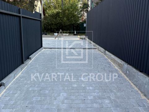 дом по адресу Українська ул.