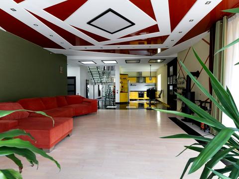 будинок за адресою Київська