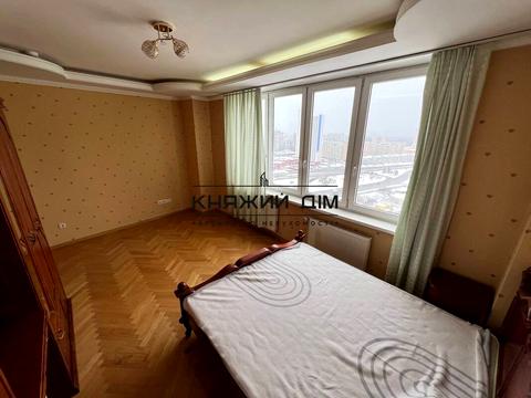 квартира за адресою Митрополита Андрея Шептицького вул. (Анатолія Луначарського), 10