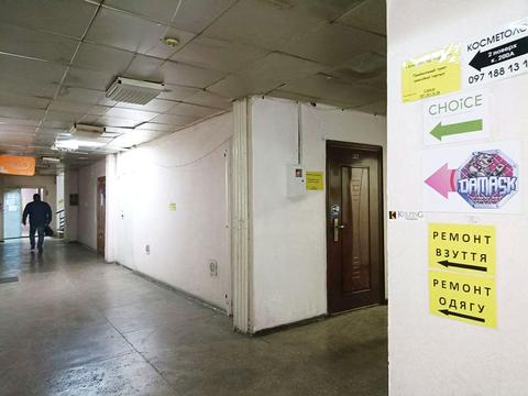 комерційна за адресою Героїв Майдану вул. (Театральна), 10