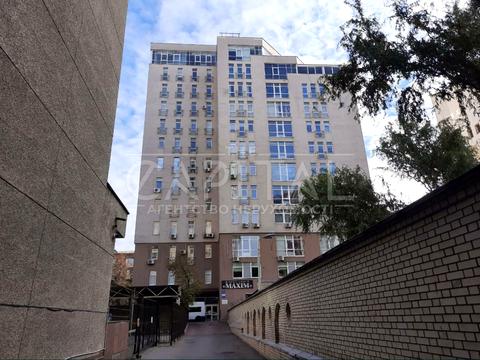 комерційна за адресою Антоновича вул. (Горького), 33В