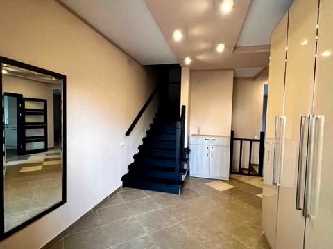 будинок за адресою Горіхова