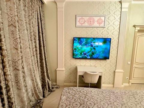 квартира за адресою Дніпровська набережна вул., 14-А