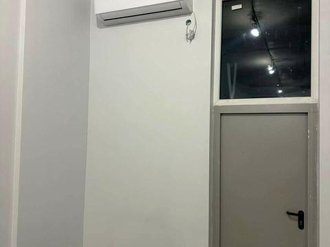комерційна за адресою Василя Стуса вул. (), 51-53