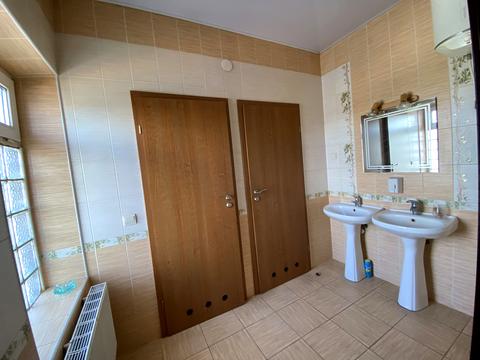 комерційна за адресою Буковинська вул., 9 б