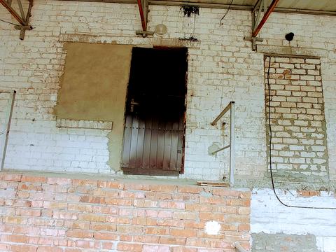 коммерческая по адресу Солідарності, 535