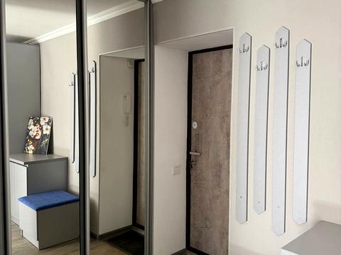 квартира за адресою Гімназійна набережна вул. (Червоношкільна набережна), 18