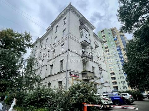 комерційна за адресою Панаса Мирного вул., 1