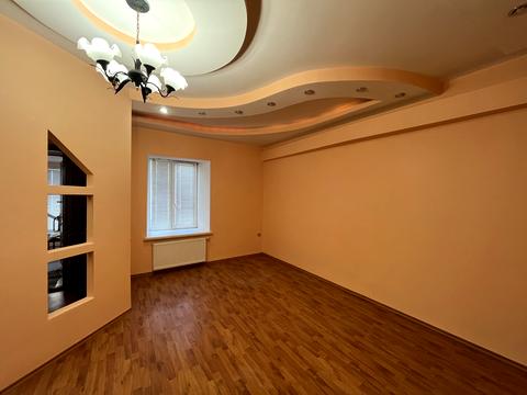 квартира за адресою Соборна вул., 76