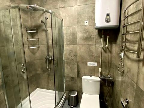 комерційна за адресою Саксаганського вул., 68/21