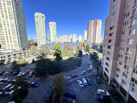 квартира за адресою Валерія Лобановського просп. (Червонозоряний), 4-Ж