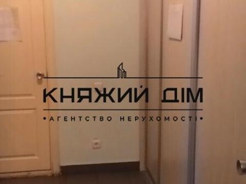 комерційна за адресою Урлівська вул., 14