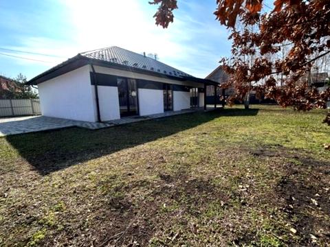 дом по адресу Свято-Покровская ул. (Ленина)