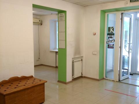 комерційна за адресою Василя Сергієнка вул. (Задніпровська), 21