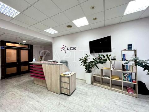 комерційна за адресою Польова вул., 24-Д