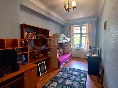 квартира за адресою Волонтерів вул., 105