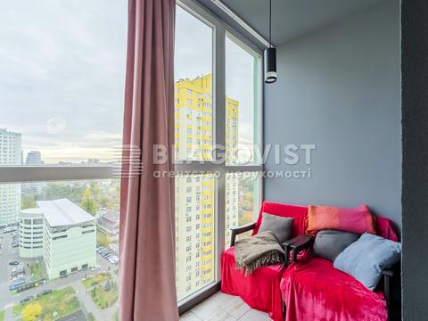 квартира за адресою Воскресенська вул., 18