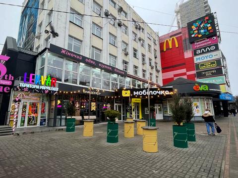 комерційна за адресою Шевченка бульв., 208