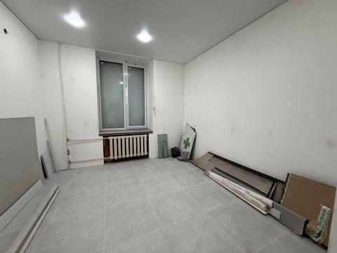 комерційна за адресою Петра Калнишевського вул. (Харитонова), 9