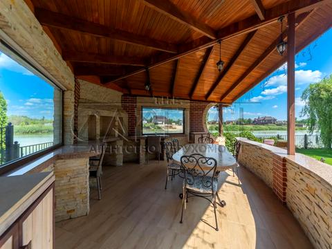 дом по адресу Велика Набережна, 13