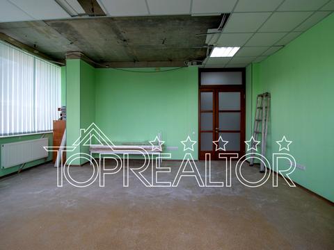 комерційна за адресою Отакара Яроша вул., 16а