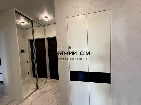квартира за адресою Дніпровська набережна вул., 20-А