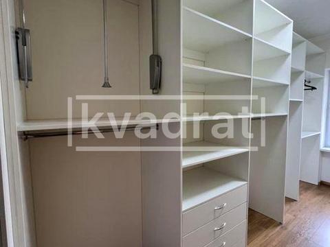 будинок за адресою Лугова