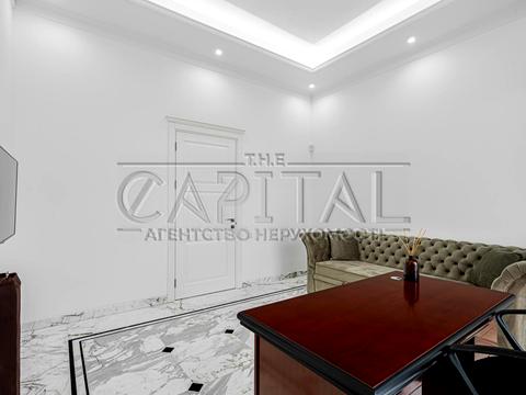 будинок за адресою с. Нові Петрівці, Щаслива вул., 2