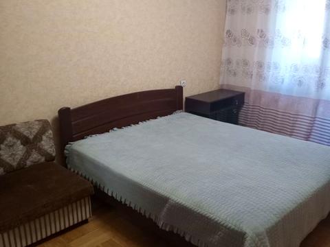 квартира за адресою Ревуцького вул., 8