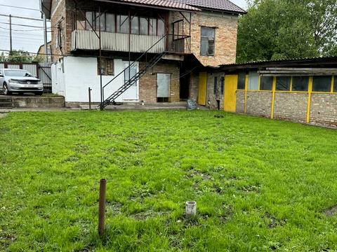 ділянка за адресою Центральна вул., 14