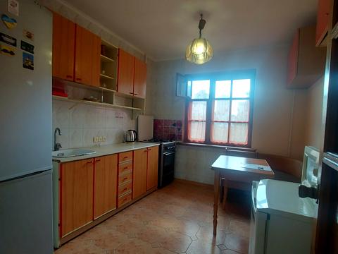 квартира за адресою Митрополита Андрея Шептицького вул. (Анатолія Луначарського), 12